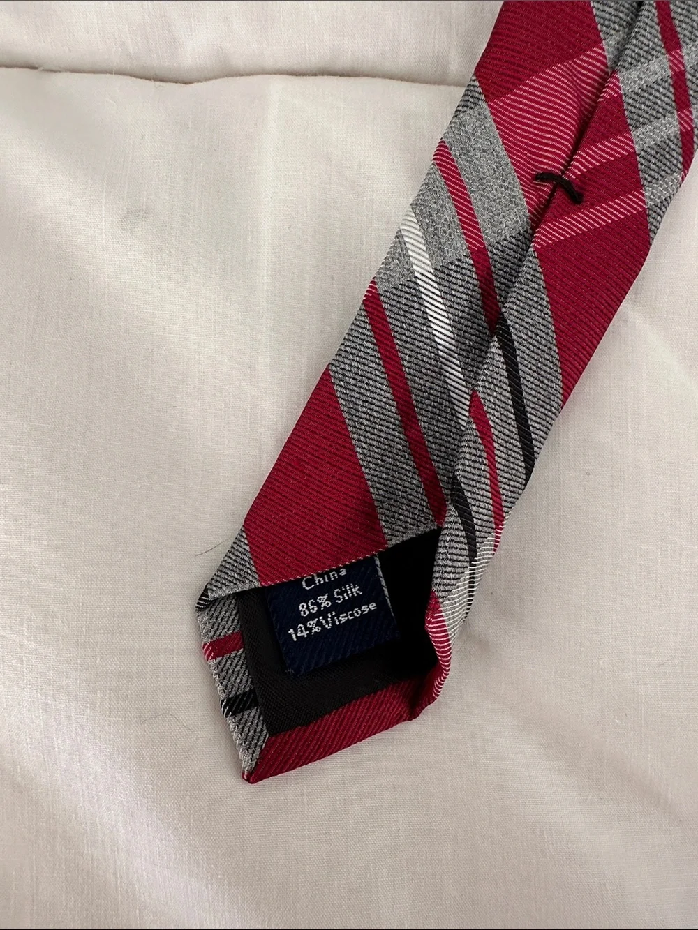 Men's Red Plaid Neck Tie - Classic Formal Accessory